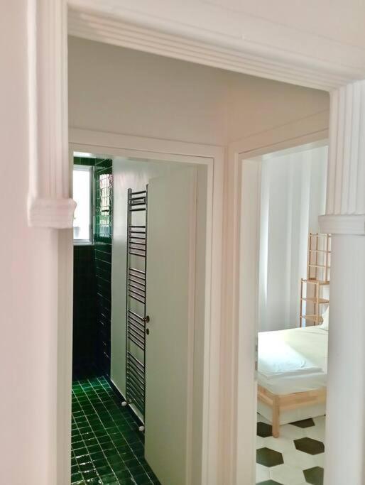 Stylish City Flat Near Promenade Thessaloniki Exterior foto