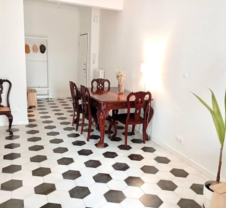 Stylish City Flat Near Promenade Thessaloniki Exterior foto
