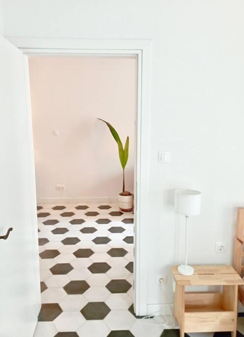 Stylish City Flat Near Promenade Thessaloniki Exterior foto